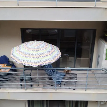 The Surfer's House Apartment *